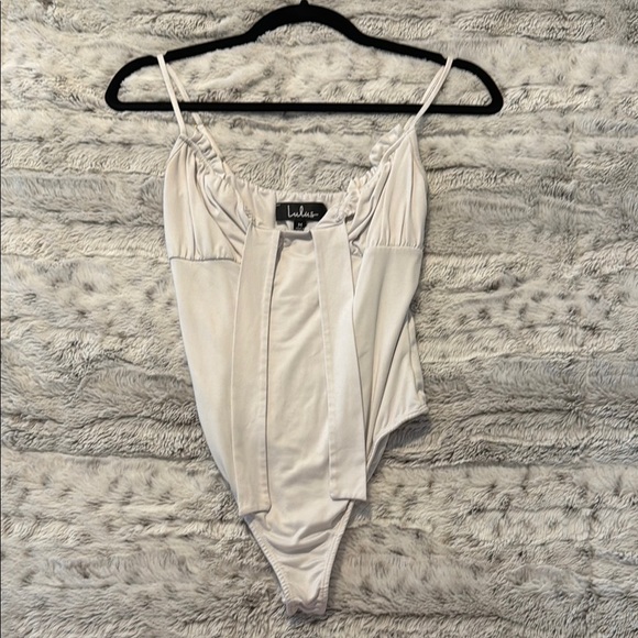 Lulus Tops - Lulu's Women's Ivory Bodysuit Top